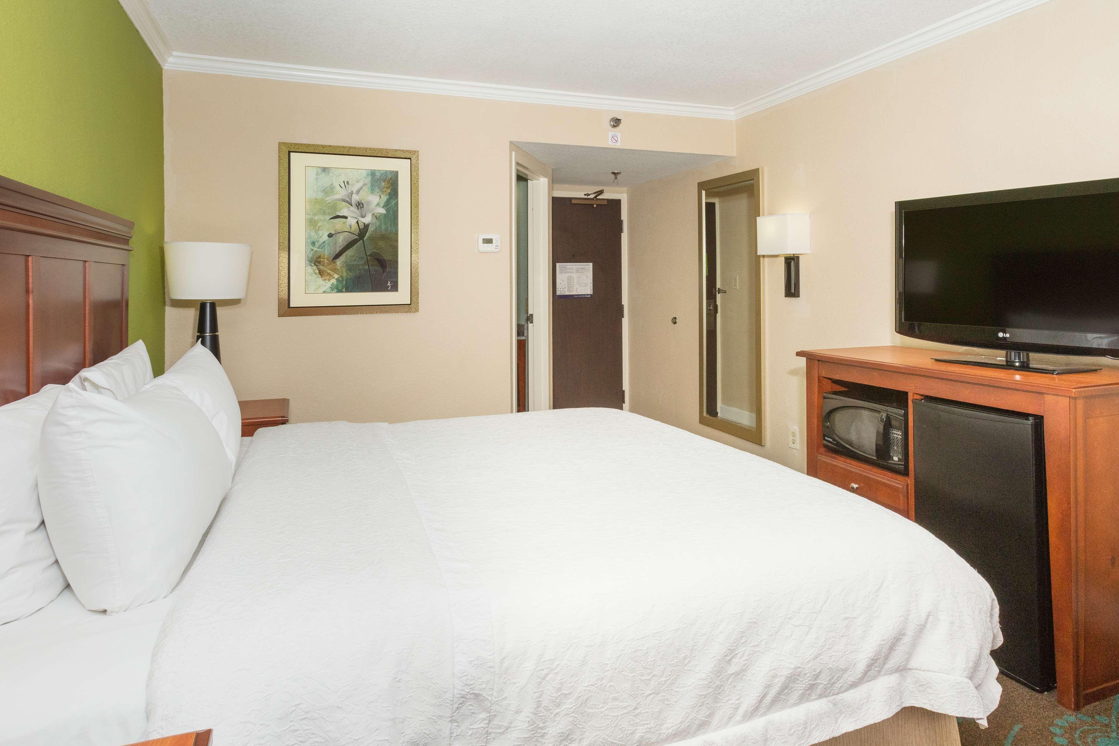 Hampton Inn Daytona Speedway-Airport Дейтона-Бич Экстерьер фото