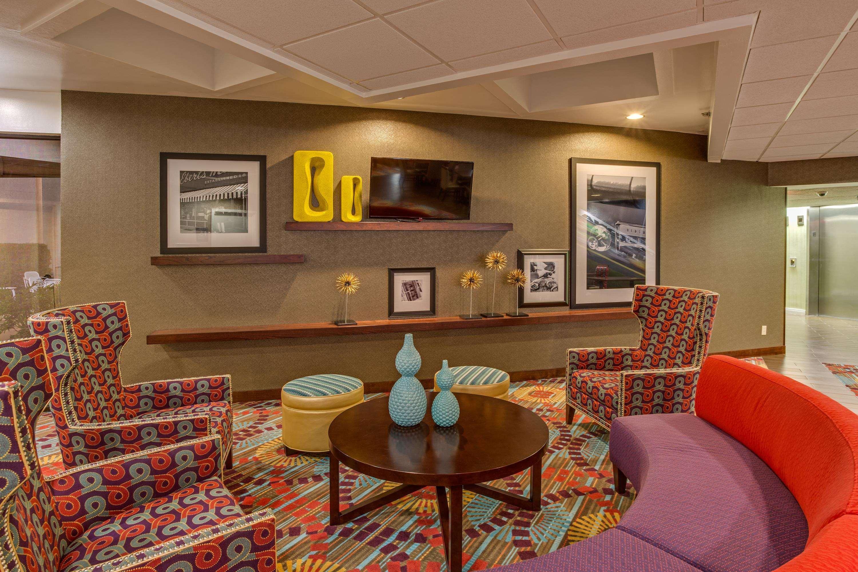 Hampton Inn Daytona Speedway-Airport Дейтона-Бич Экстерьер фото