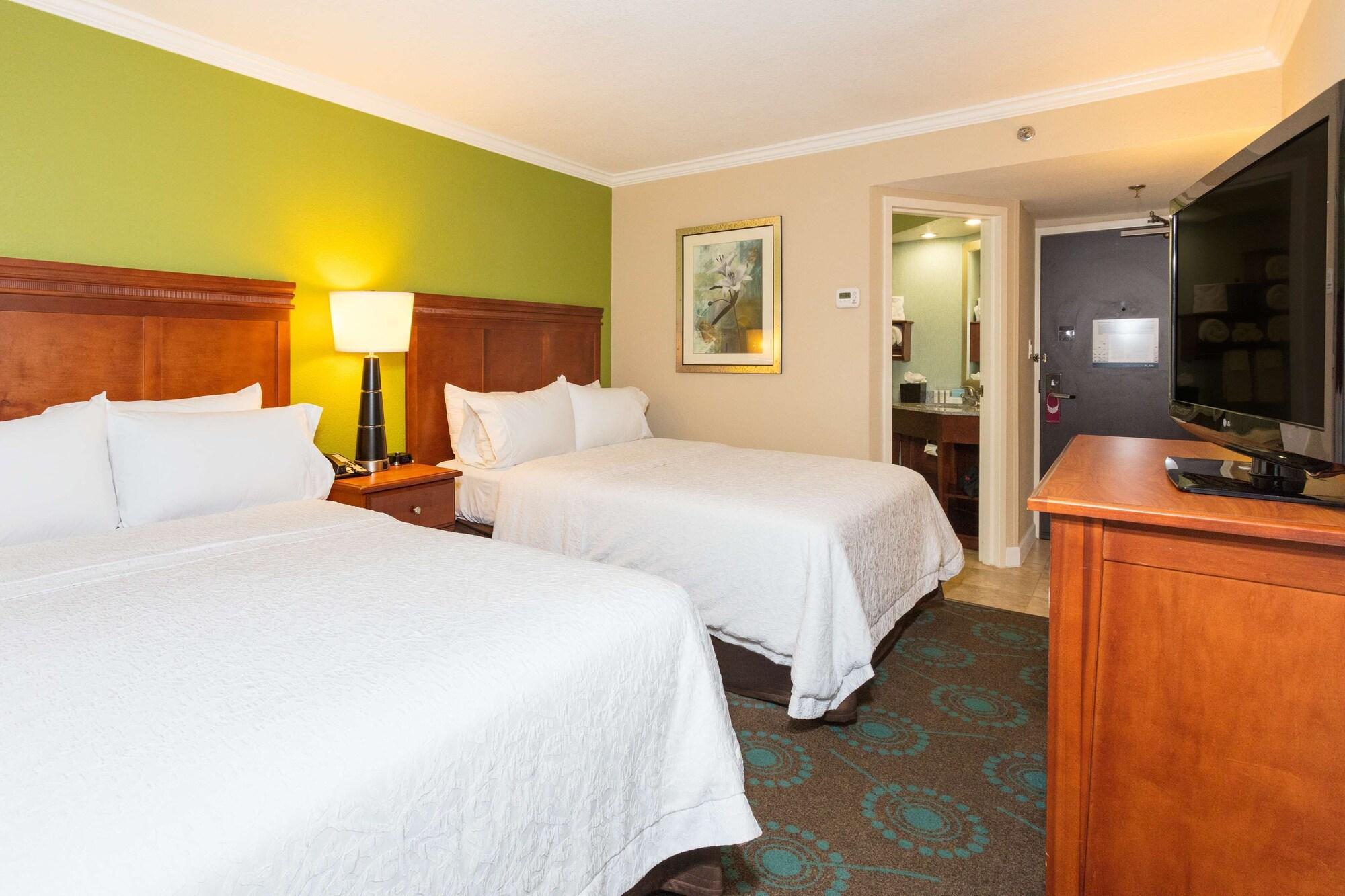 Hampton Inn Daytona Speedway-Airport Дейтона-Бич Экстерьер фото