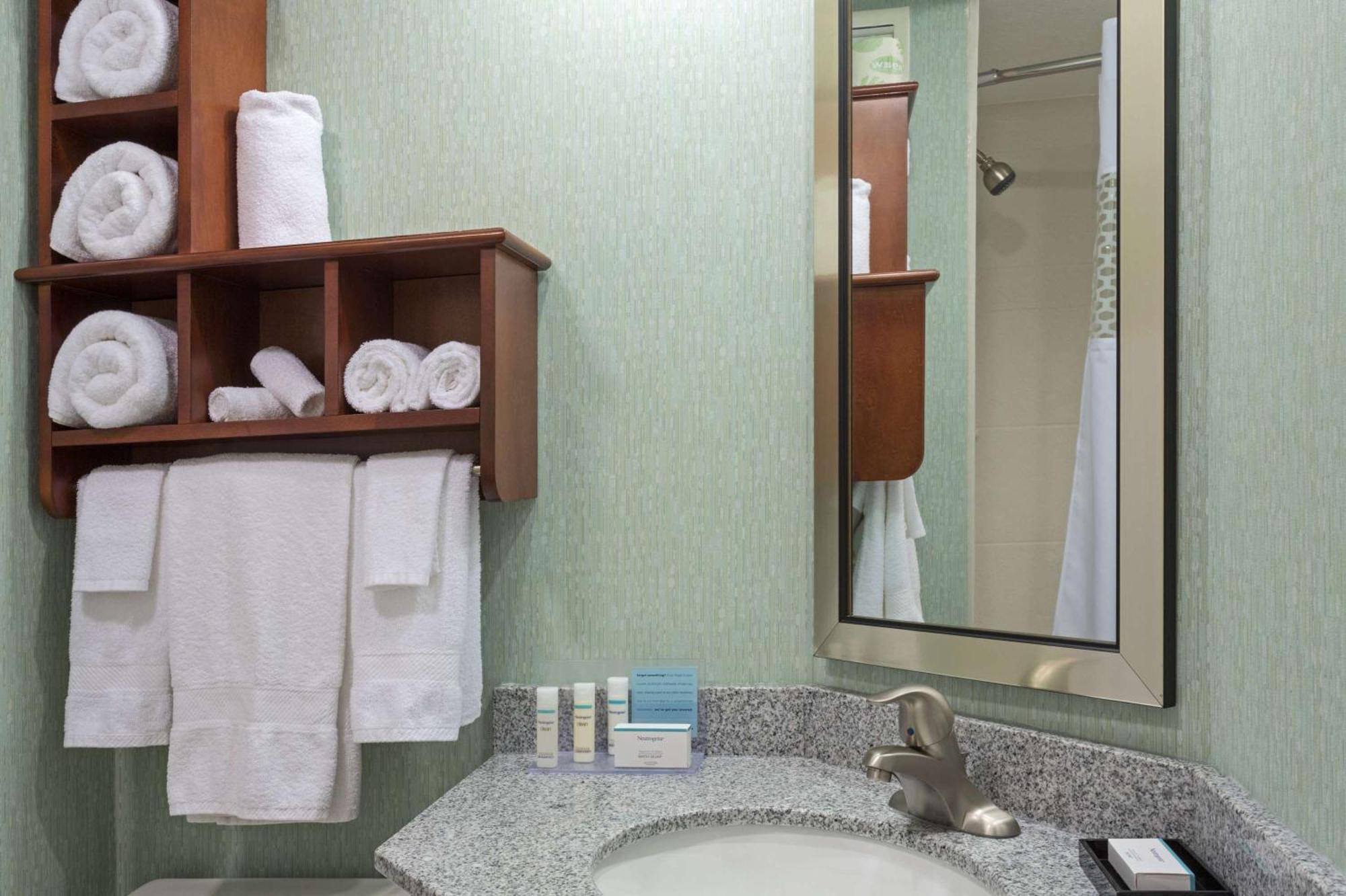 Hampton Inn Daytona Speedway-Airport Дейтона-Бич Экстерьер фото